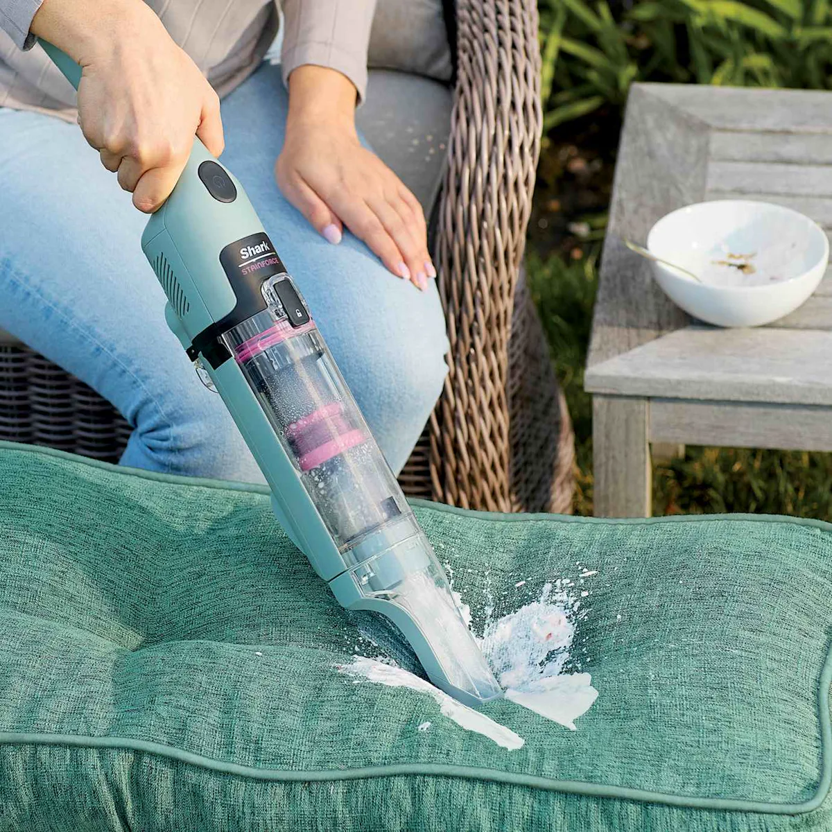 Cleaning an outdoor cushion